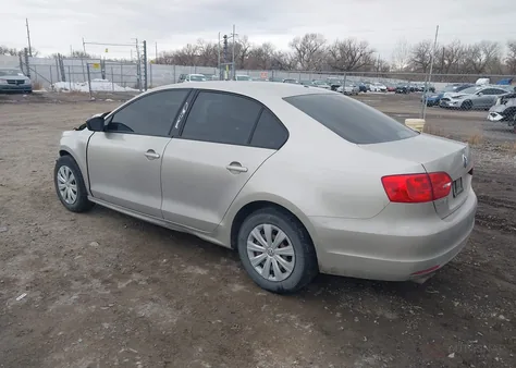 3VW2K7AJ9DM242868